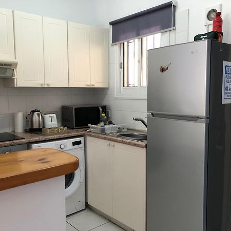 Stylish 1 Bedroom Apartment In Limnaria Gardens Paphos 外观 照片