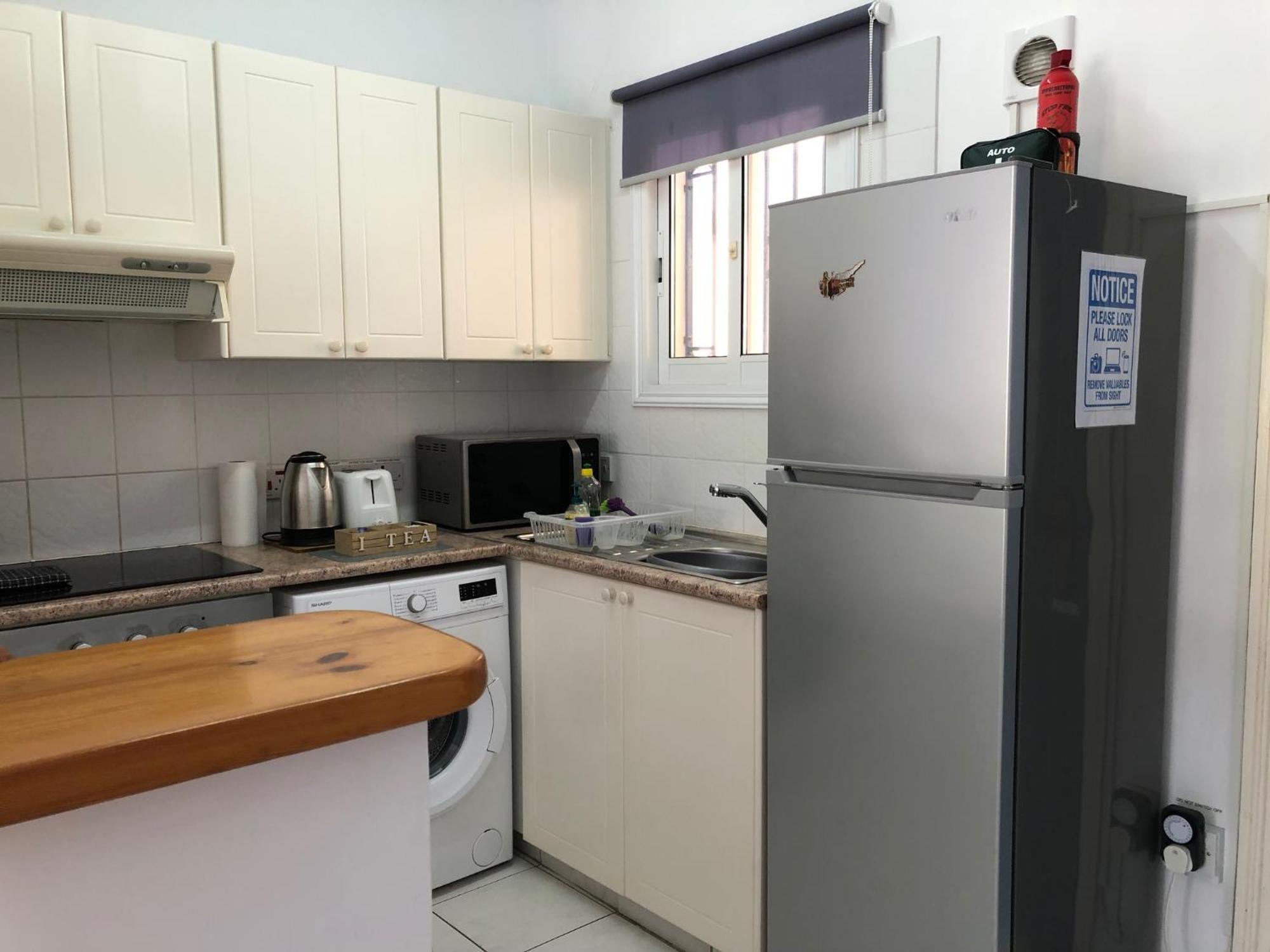 Stylish 1 Bedroom Apartment In Limnaria Gardens Paphos 外观 照片