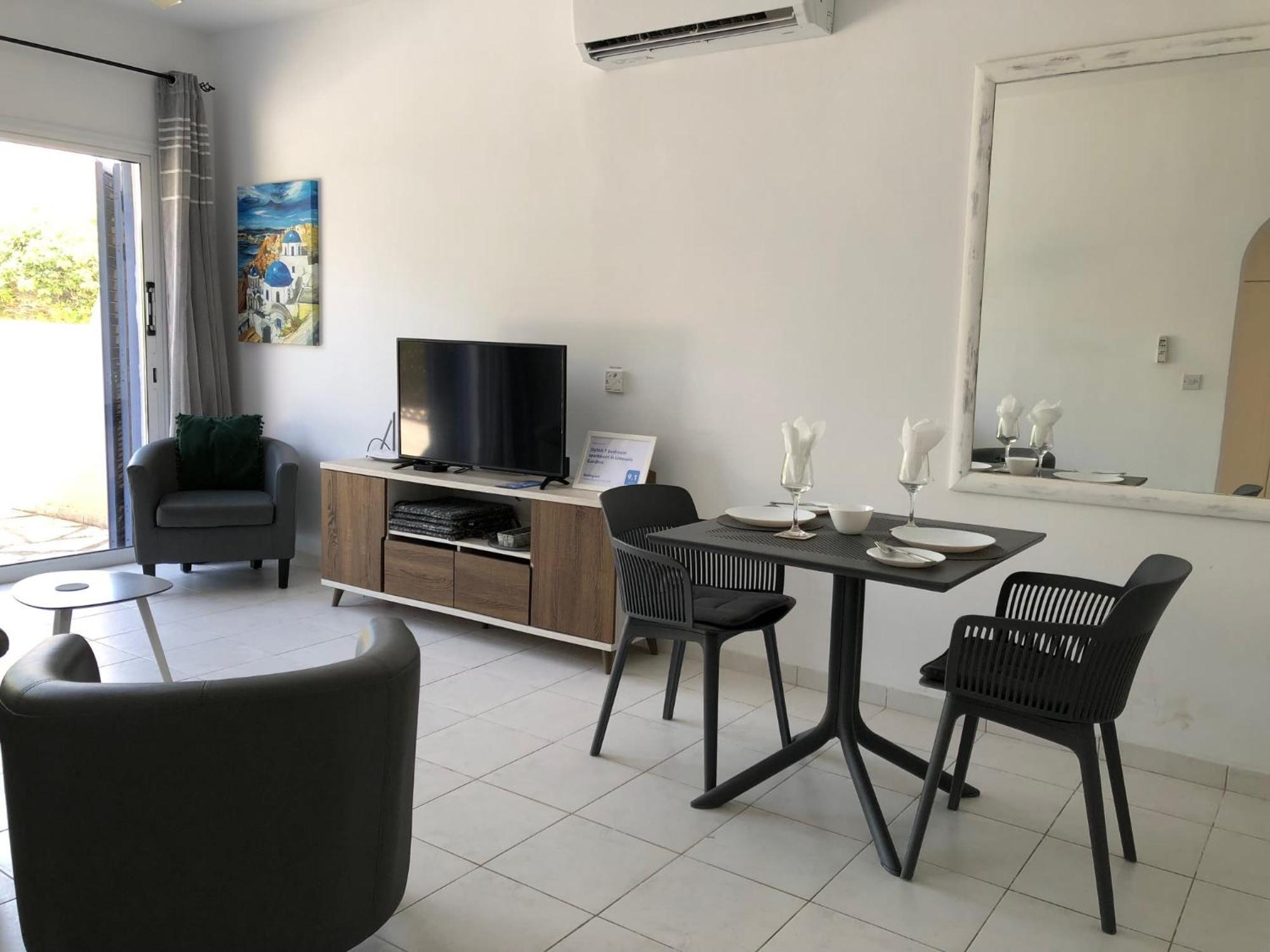 Stylish 1 Bedroom Apartment In Limnaria Gardens Paphos 外观 照片