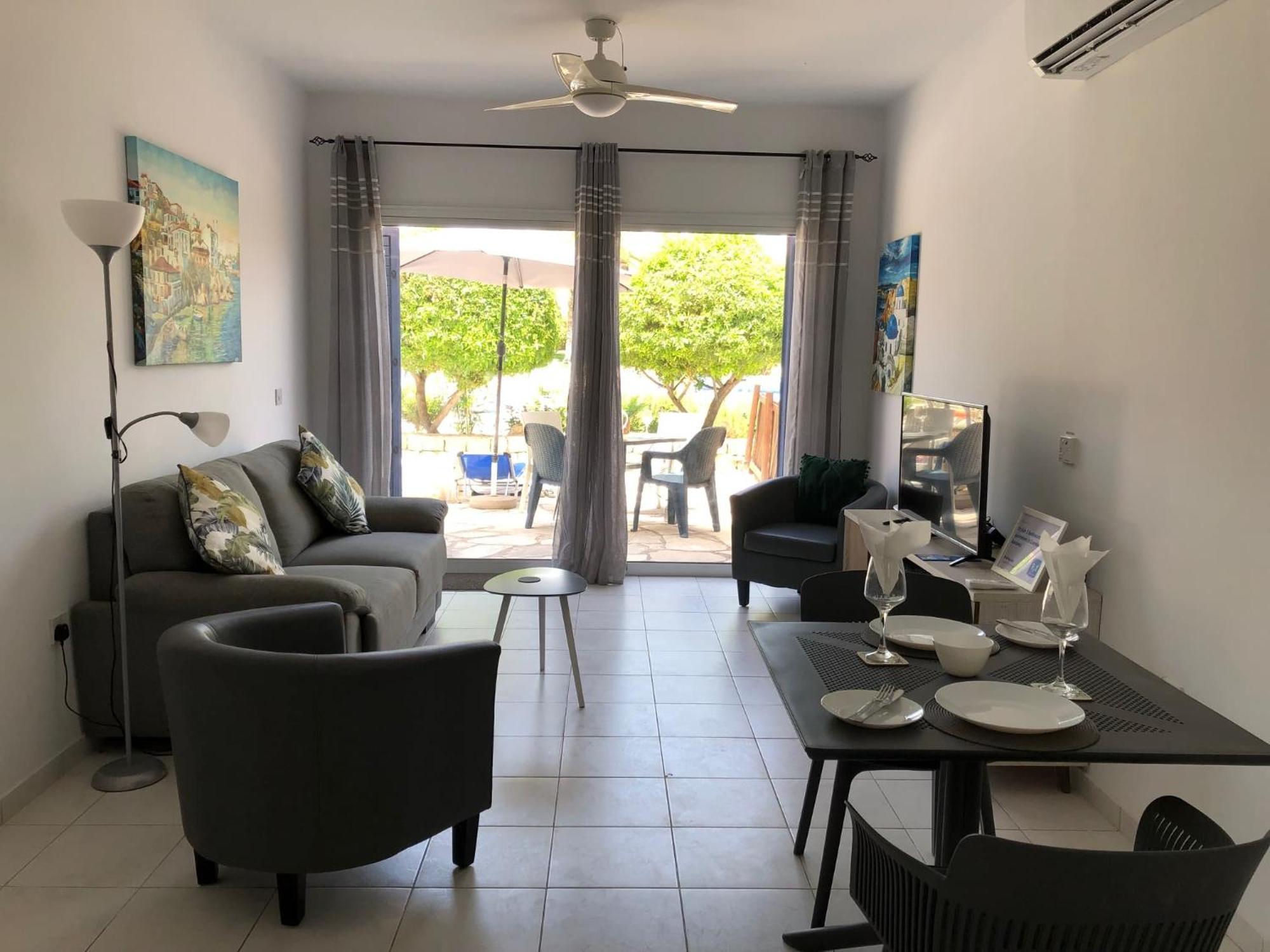 Stylish 1 Bedroom Apartment In Limnaria Gardens Paphos 外观 照片